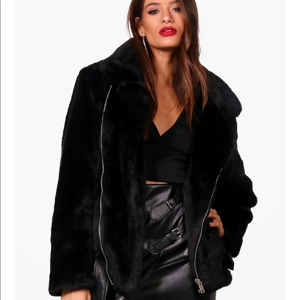 Boutique Oversized Faux Fur Aviator